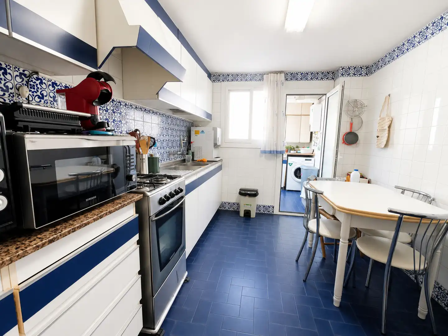 Kitchen of Flat for sale in Valencia  with Furnished and Balcony