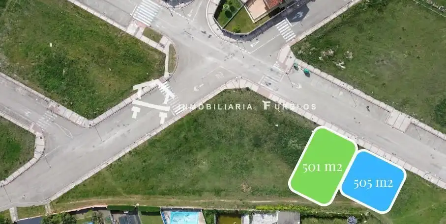 Lands and plots for sale in Avenida Carlos V, imagen 2