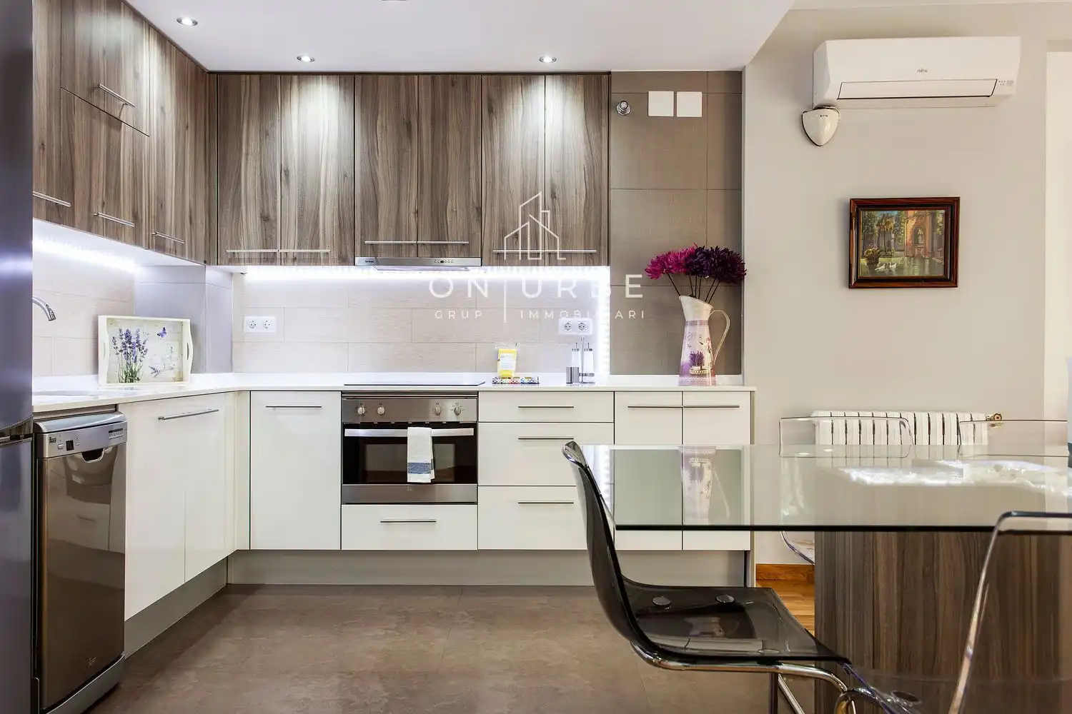 Cocina de Piso en venta en Barcelona con Aire acondicionado y Terraza