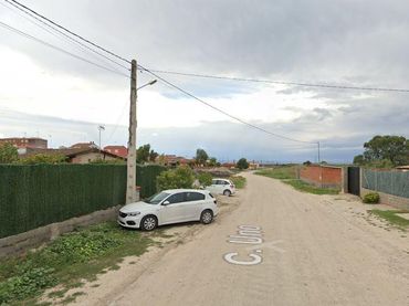 Casa amb jardí en venda a 1(UA8YUA25)