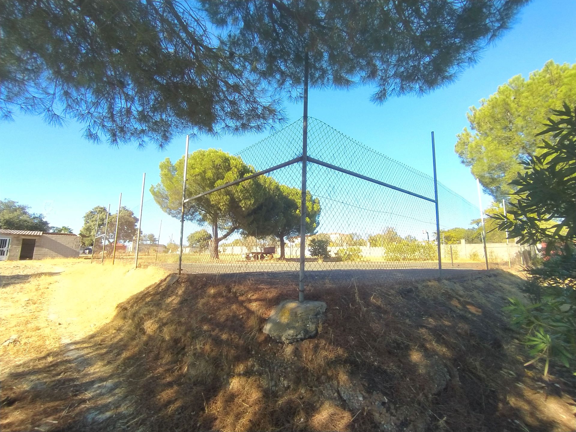 Parkplatz von Country house zum verkauf in Valverde de Mérida mit Klimaanlage und Möbliert
