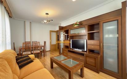 Living room of Flat for sale in  Logroño  with Heating, Storage room and Furnished