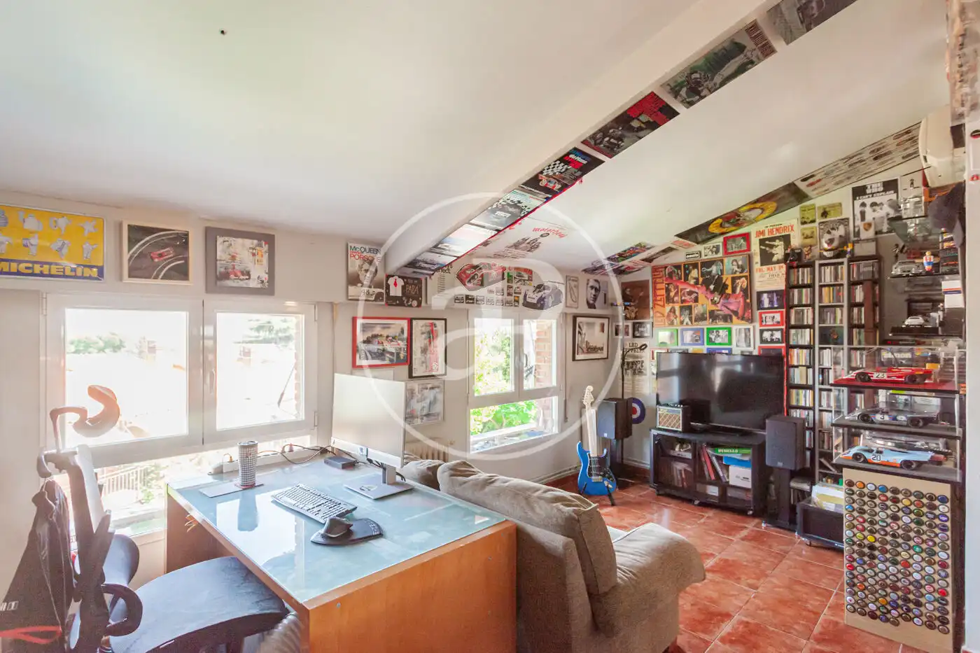 Sala d'estar de Casa adosada en venda en Pozuelo de Alarcón amb Aire condicionat, Calefacció i Terrassa
