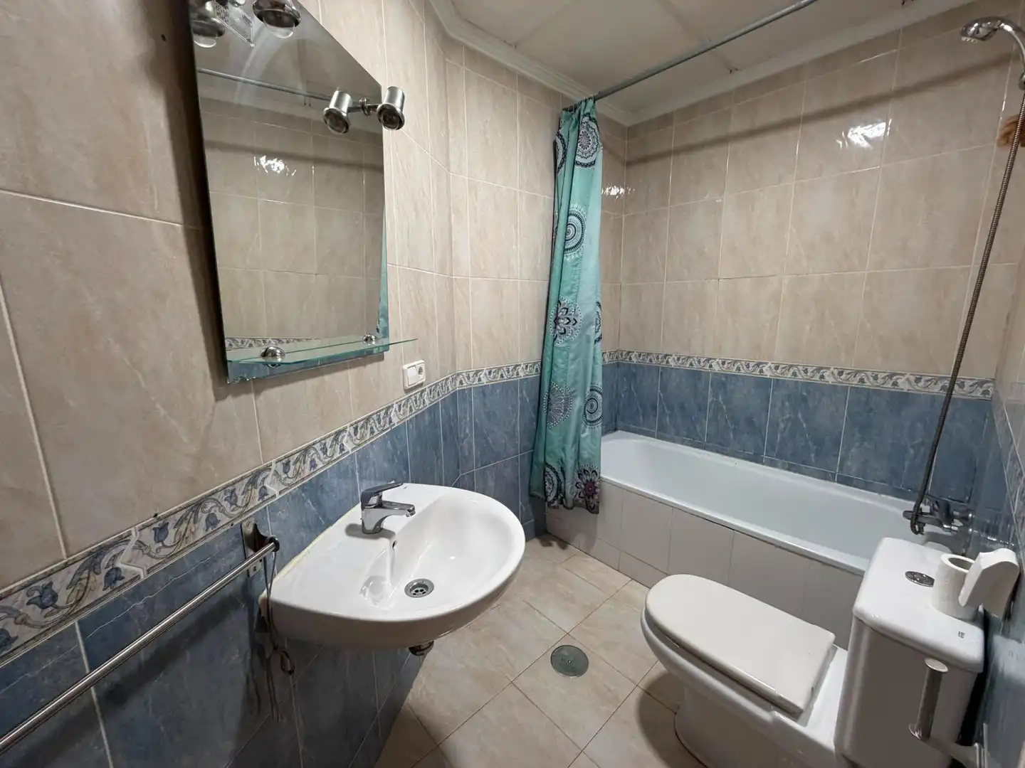 Flat with terrace for sale in Calle de Collao 33, imagen 22