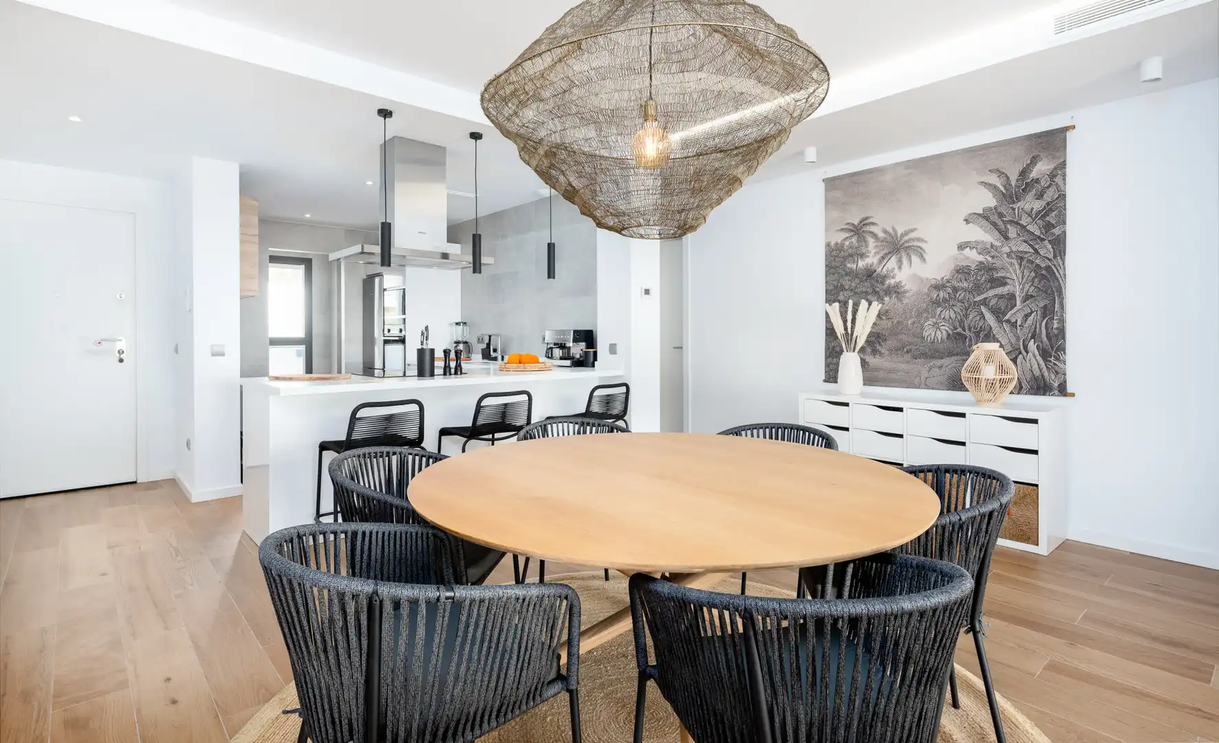Esszimmer von Wohnungen zum Verkauf in La Alcaidesa mit Klimaanlage, Terrasse und Abstellraum
