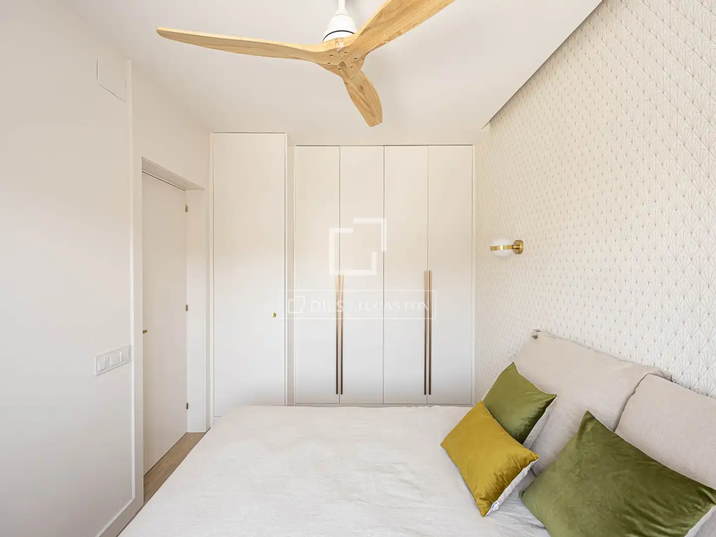 Schlafzimmer von Wohnung zur Miete in Barcelona mit Klimaanlage, Parkett und Terrasse