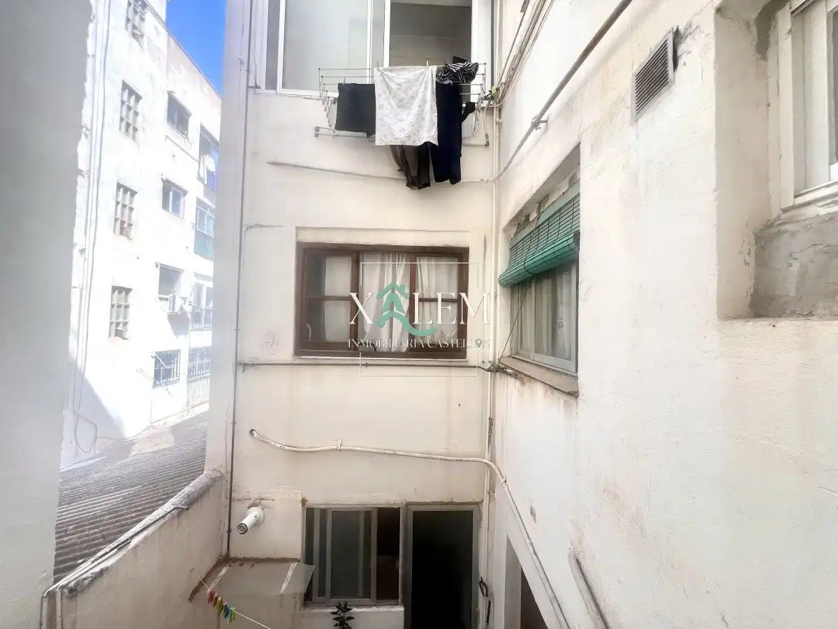 Außenansicht von Wohnung zum Verkauf in Castellón de la Plana / Castelló de la Plana mit Terrasse und Balkon