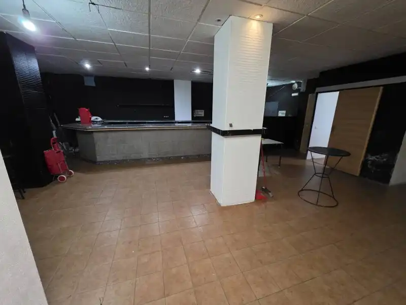 Business premises for sale in Jarandilla de la Vera, imagen 3