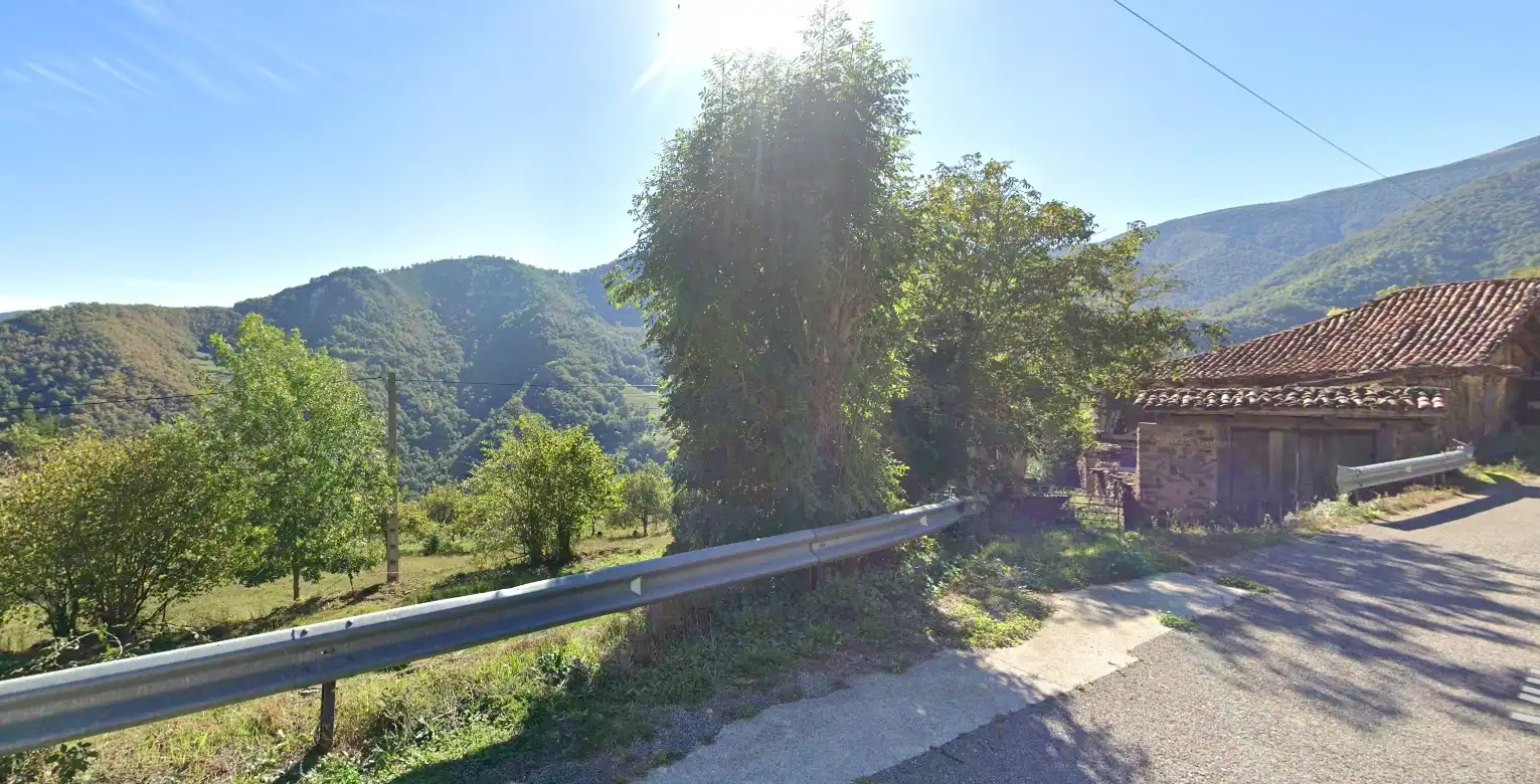 Vista exterior de Casa adosada en venta en Vega de Liébana con Terraza