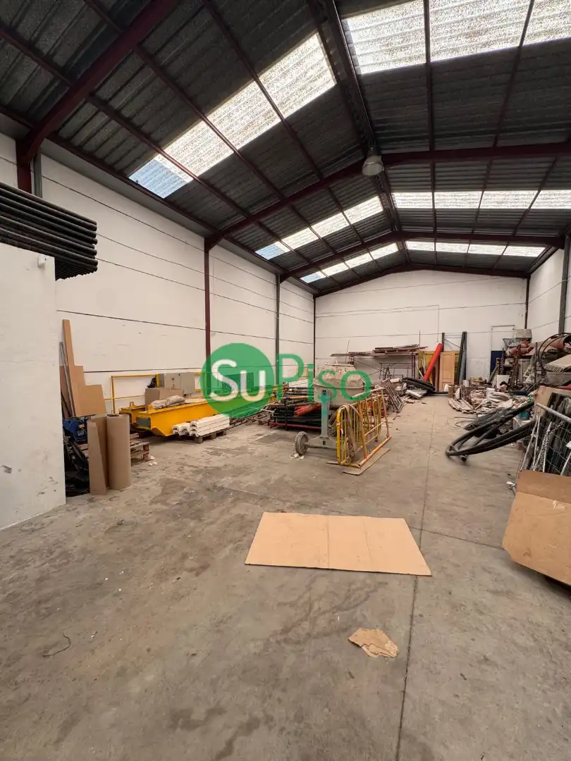 Nau industrial en venda en Yeles