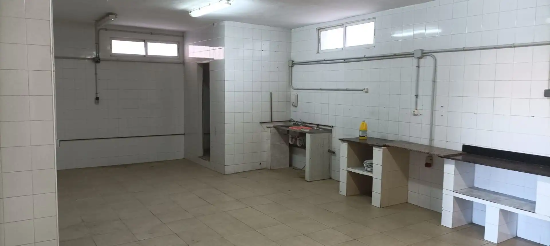 Cocina de Local en venta en Arriate con Terraza