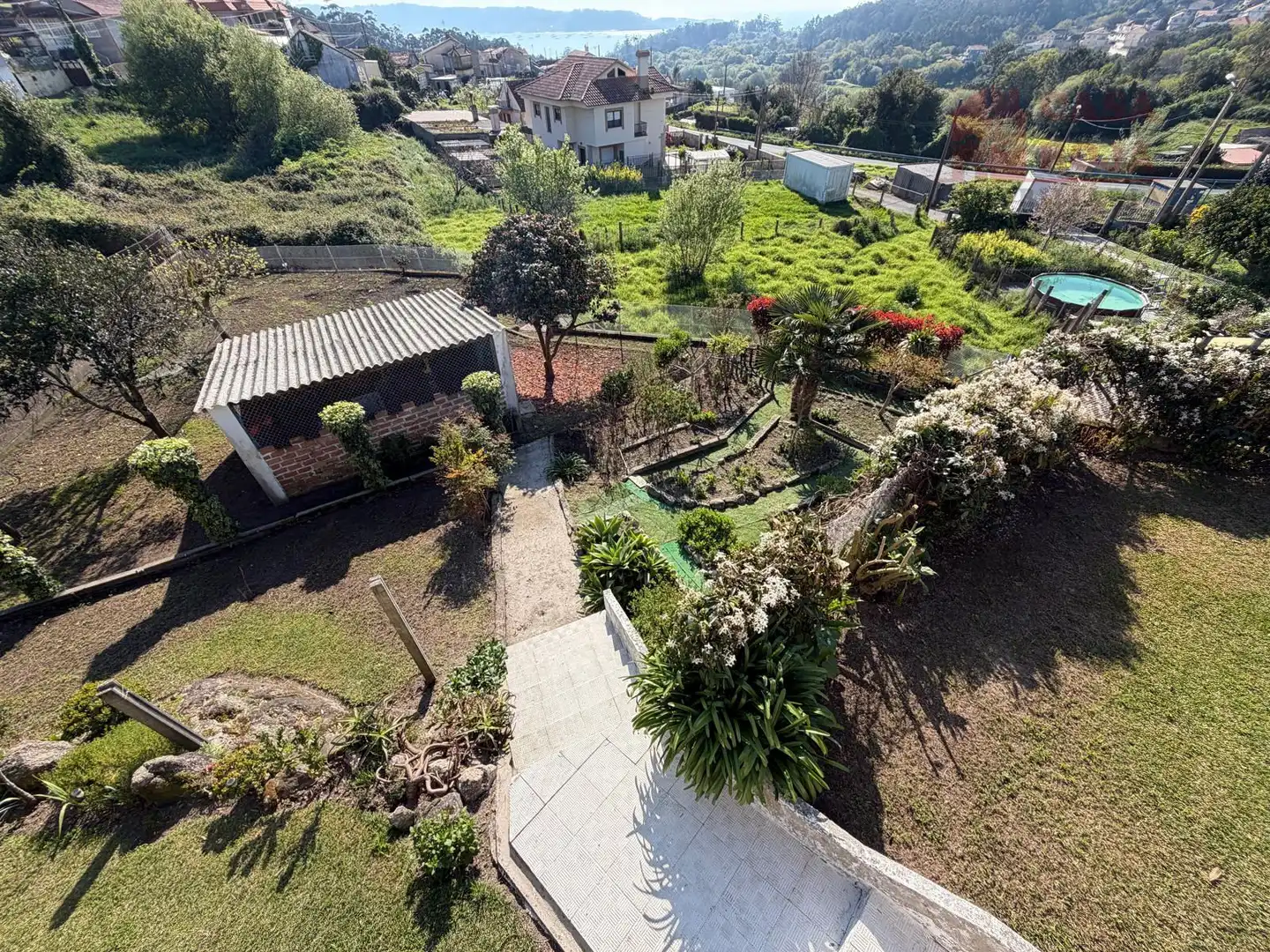 Jardín de Casa o chalet en venta en Bueu con Calefacción, Parquet y Terraza