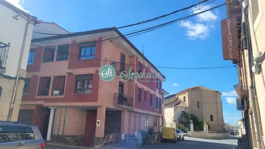 Vista exterior de Piso en venta en Cantimpalos con Calefacción