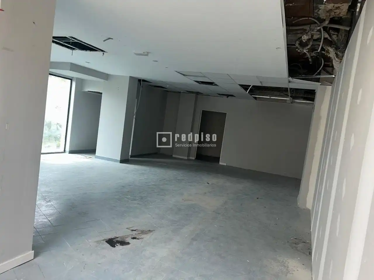 Local comercial en venta en Veredillas, imagen 2