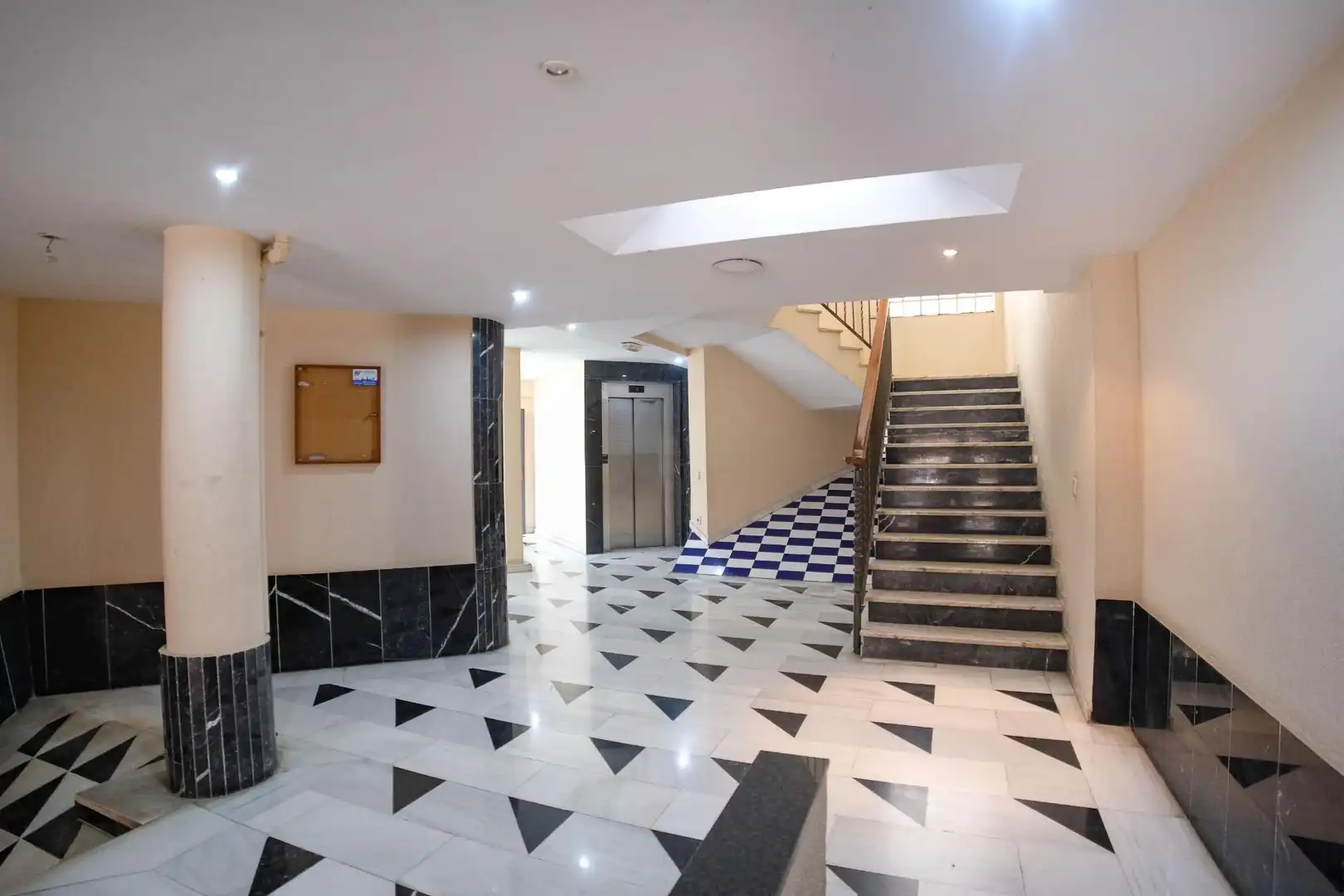 Apartament en venda en Sevilla amb Aire condicionat, Calefacció i Jardí privat