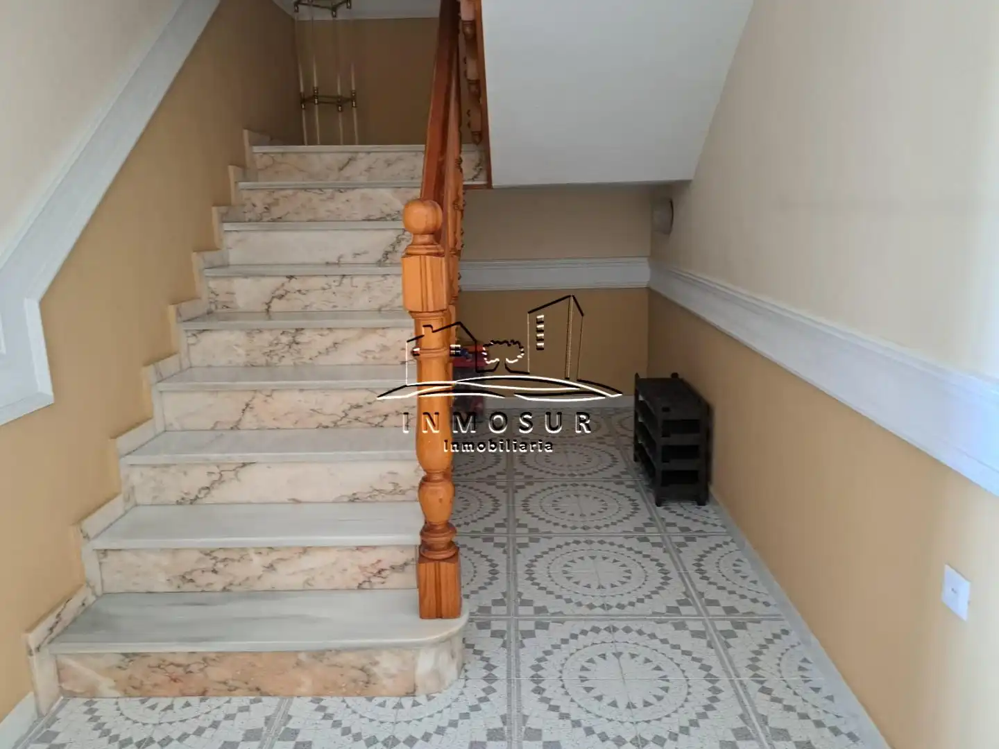 Casa adosada en venta en Lucena con Terraza y Trastero