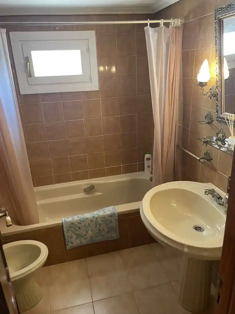 Bathroom of Houses for rent in Simancas  with Private garden, Storage room and Furnished
