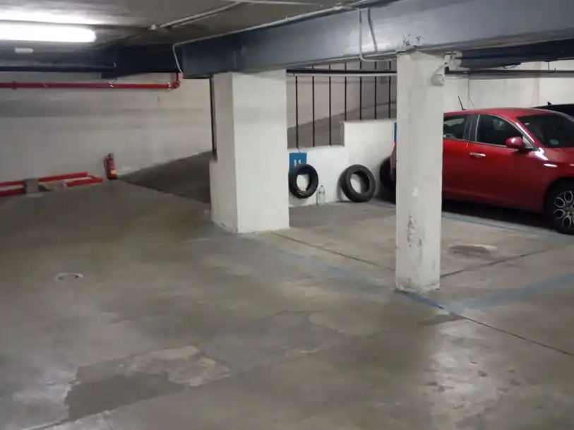 Parking of Garage for rent in Madrid
