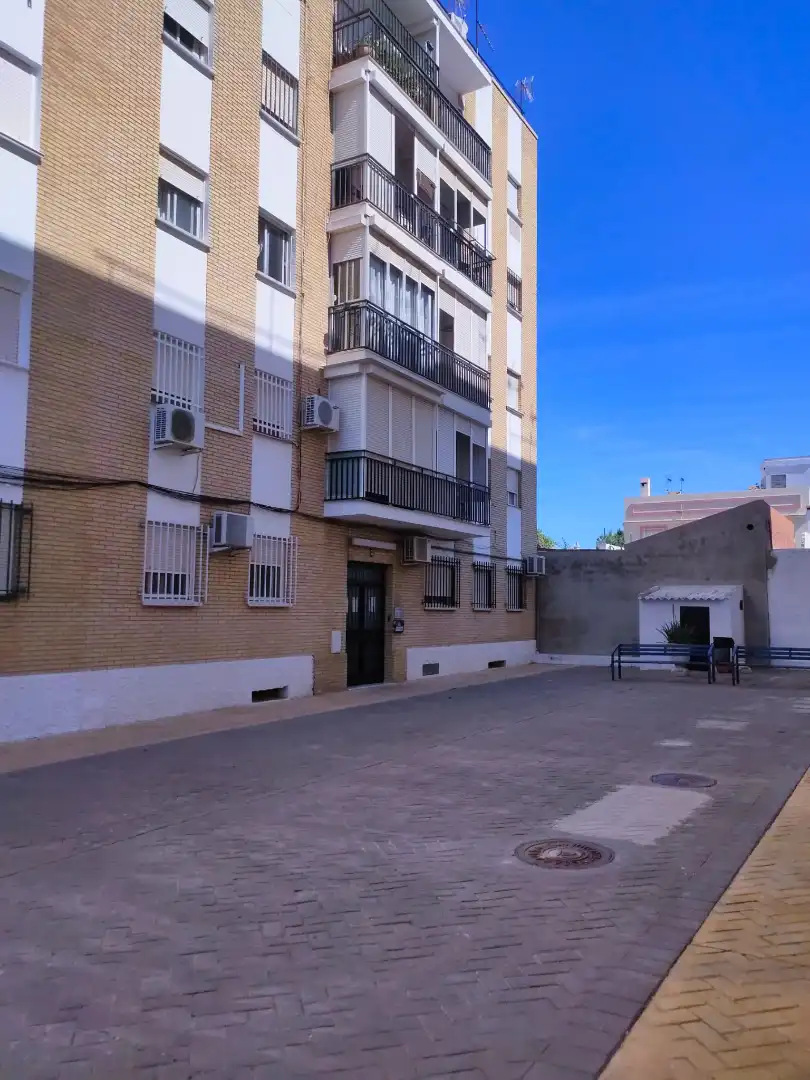 Exterior view of Flat for sale in Gines  with Balcony