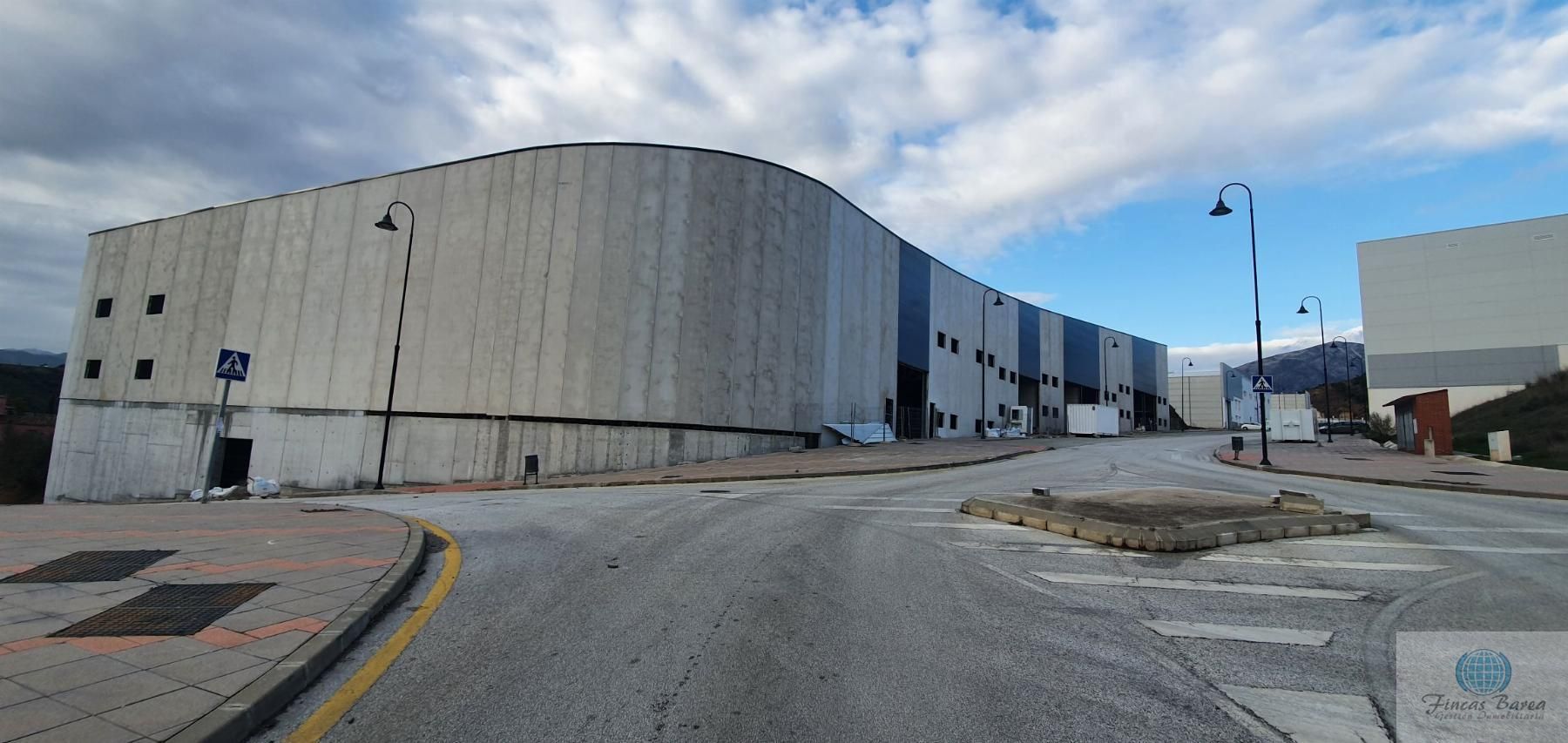 Vista exterior de Nau industrial de lloguer en Mijas