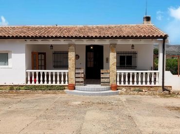 Casa rustica con piscina in vendita a Pedralba