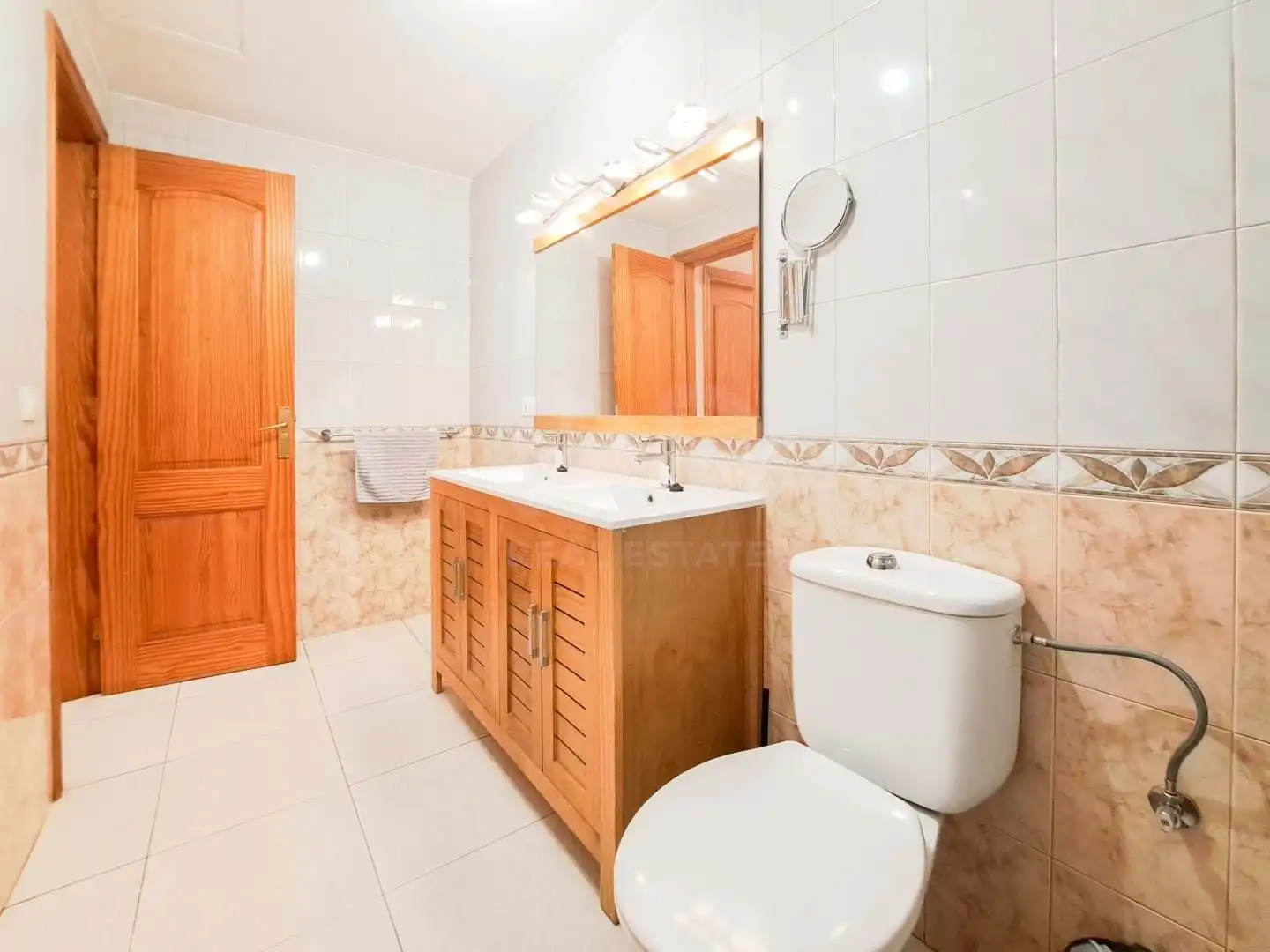 Baño de Piso en venta en Yaiza con Aire acondicionado y Calefacción