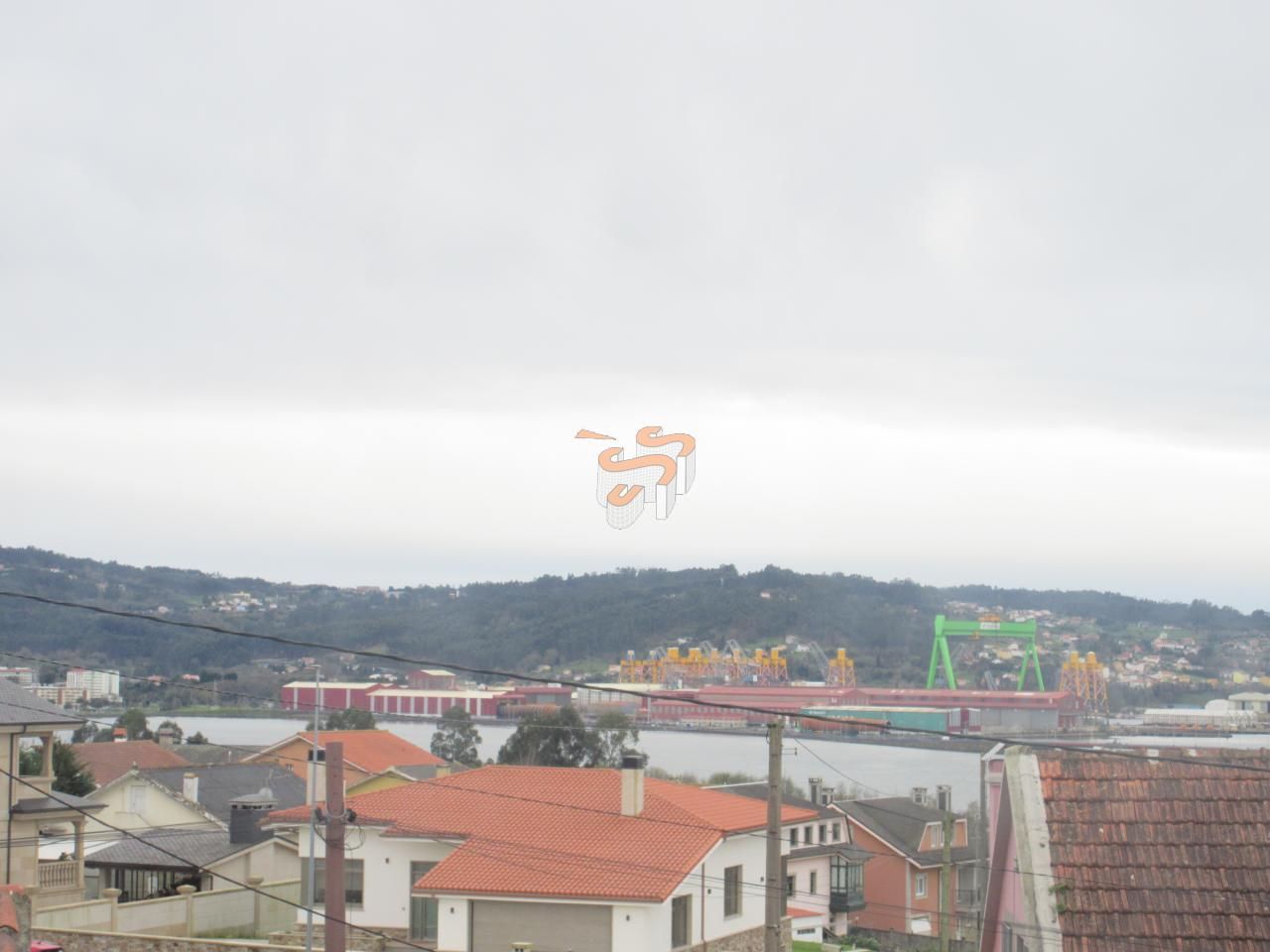 Vista exterior de Edifici en venda en Narón