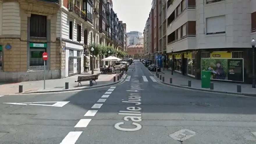 Vista exterior de Piso en venta en Bilbao  con Calefacción y Terraza