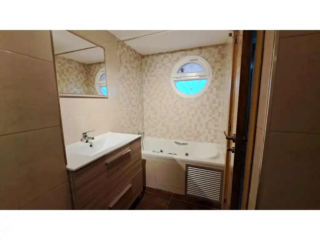 Bathroom of Duplexes for sale in Madrid