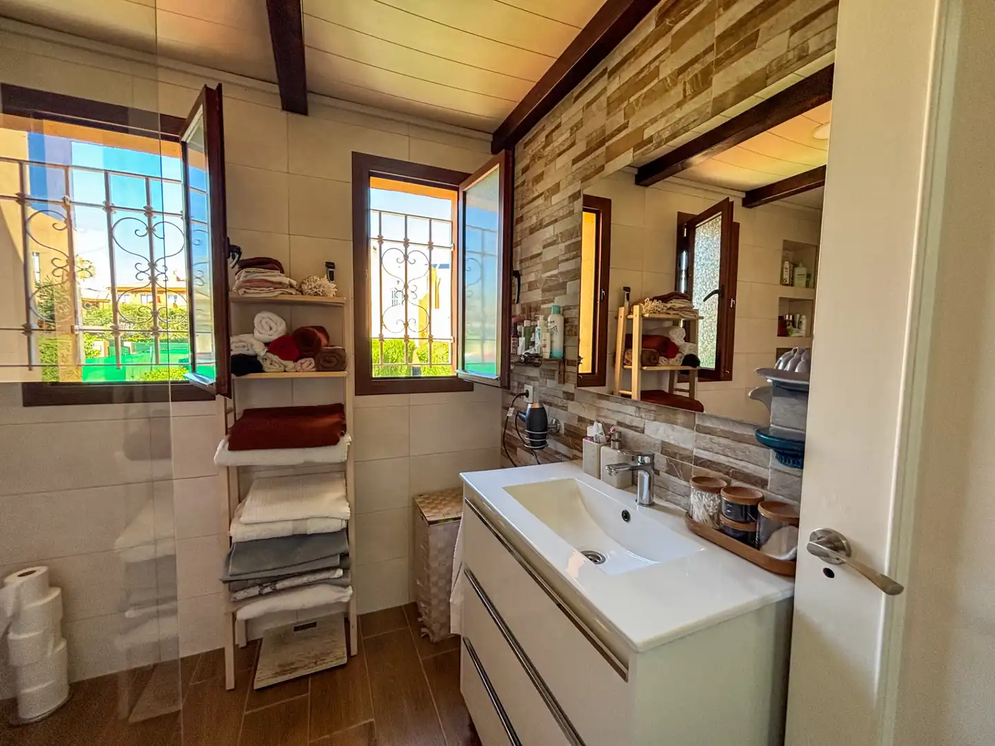 Baño de Casa adosada en venta en Estepona con Aire acondicionado, Calefacción y Terraza