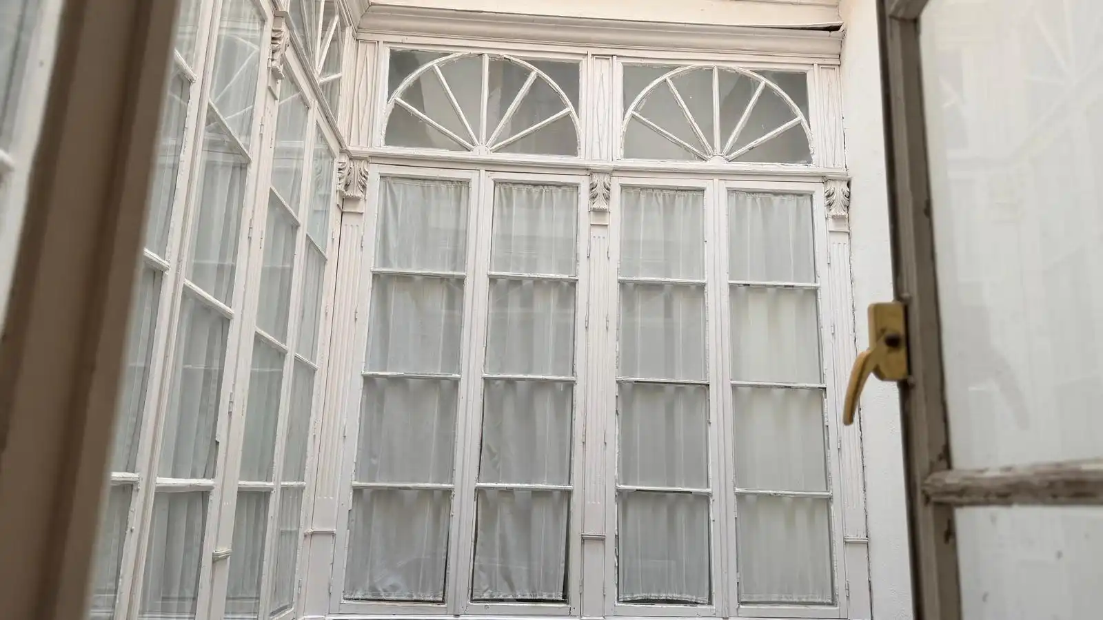 Vista exterior de Pis en venda en Sevilla amb Aire condicionat, Forn i Balcó
