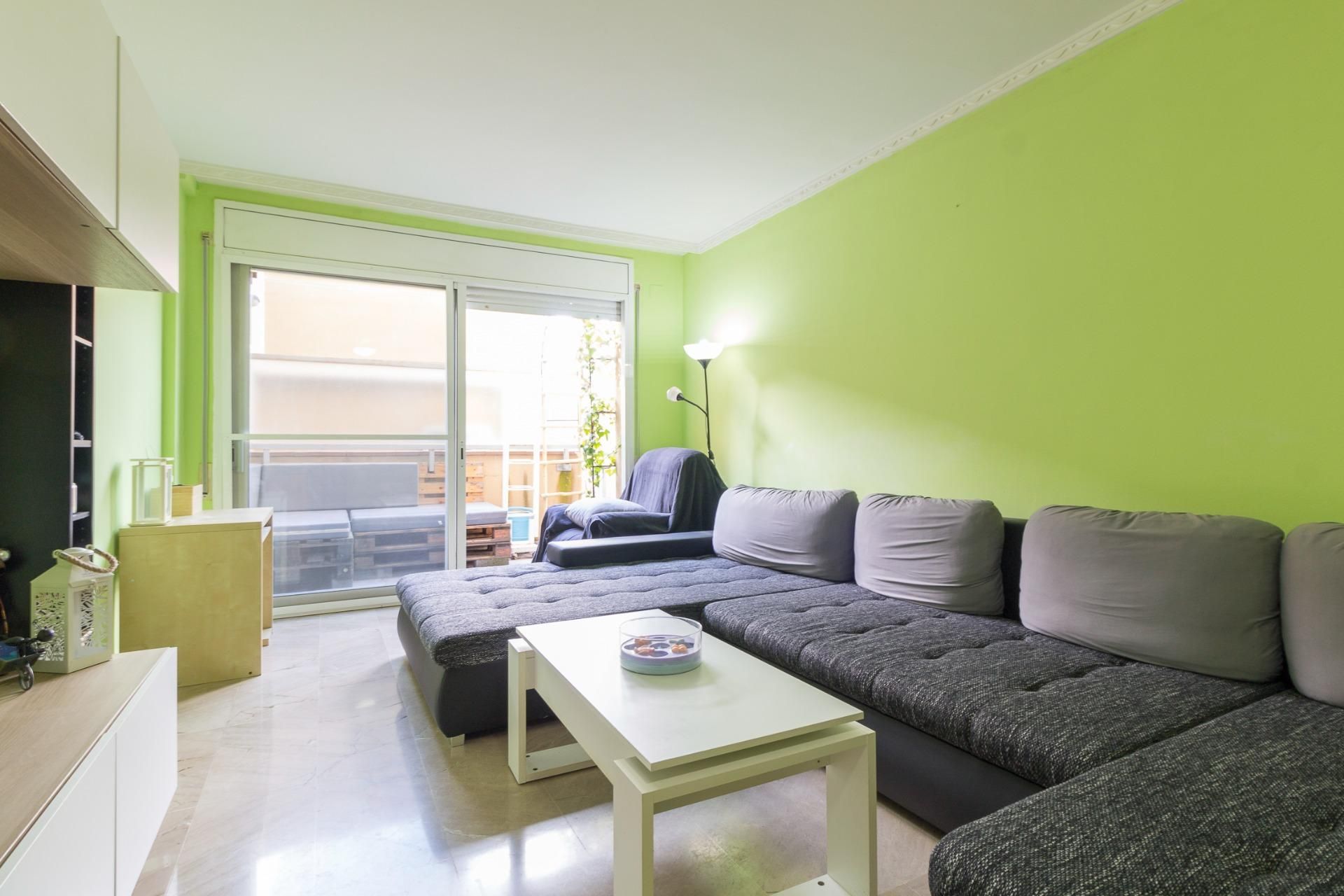 Living room of Flat for sale in Viladecans  with Air Conditioner, Heating and Parquet flooring