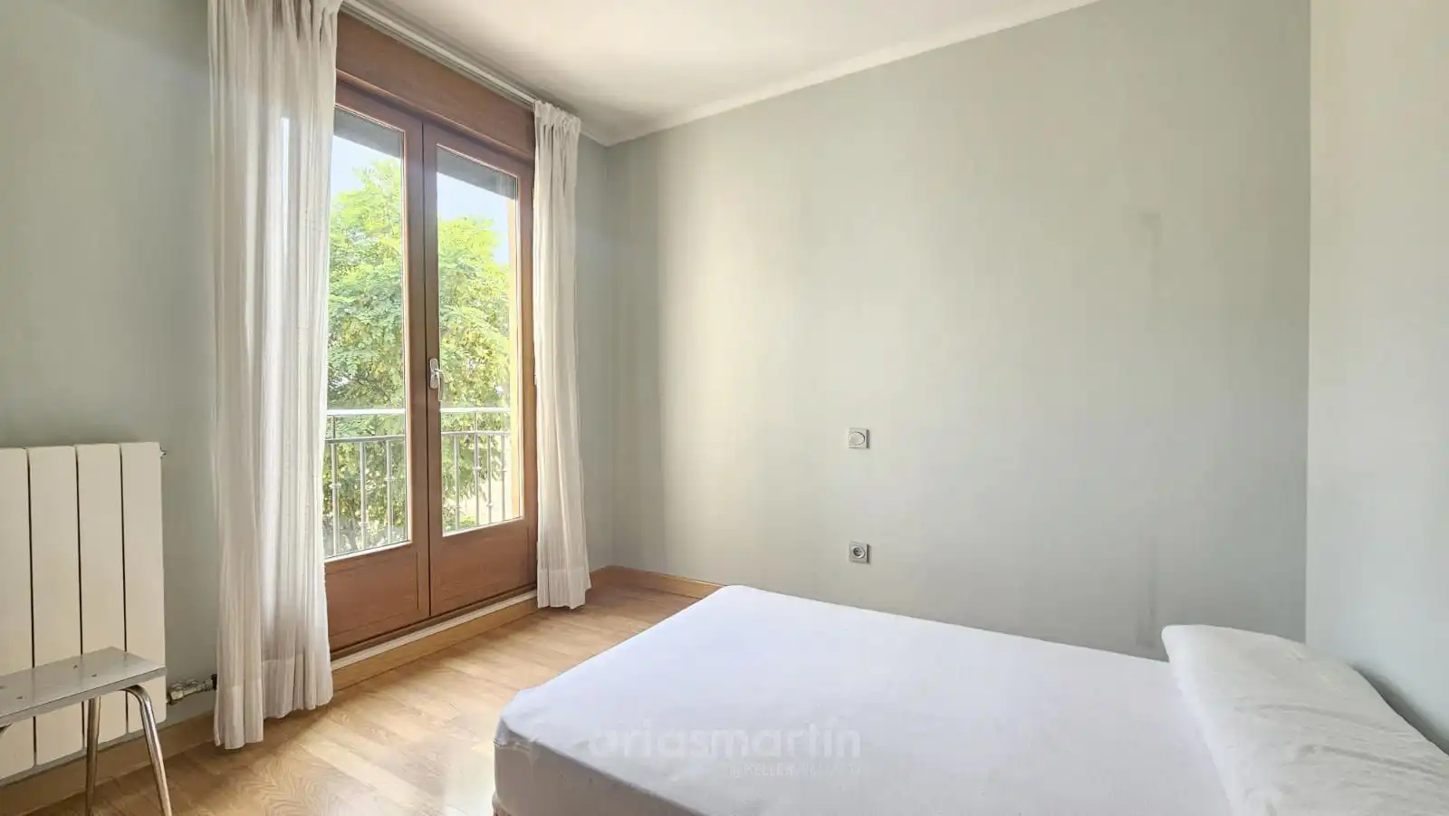 Dormitori de Casa adosada de lloguer en Salamanca amb Calefacció, Terrassa i Moblat
