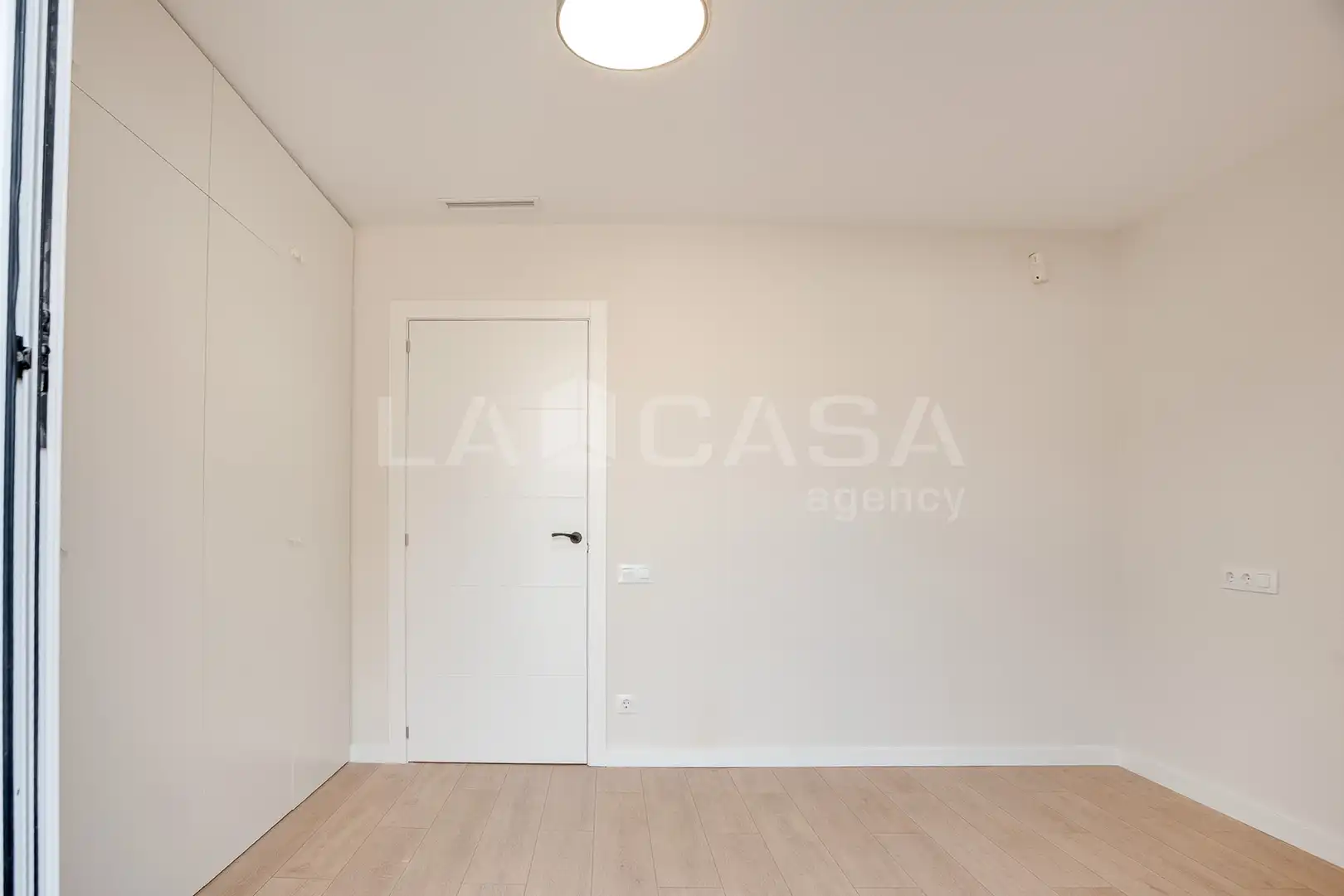 Flat for sale in Barcelona  with Balcony
