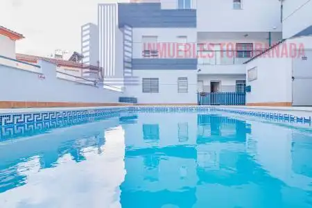 Piscina de Apartamento en venta en Albolote con Trastero y Piscina comunitaria
