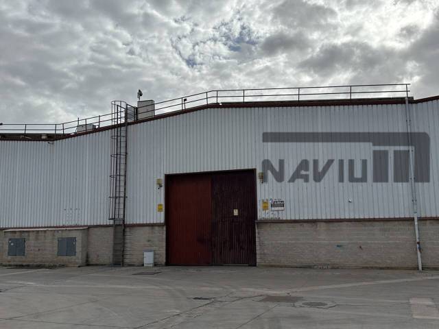 Nave industrial en Alquiler en La Estación