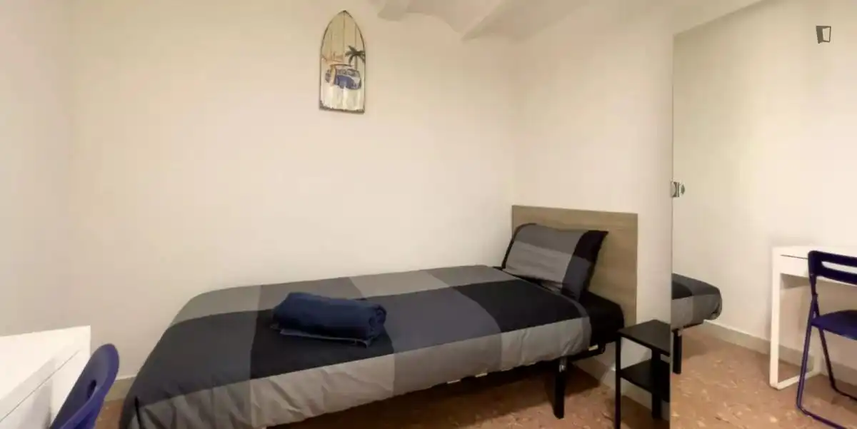 Habitación de Apartamento para compartir en  Barcelona Capital con Amueblado, Lavadora y Microondas