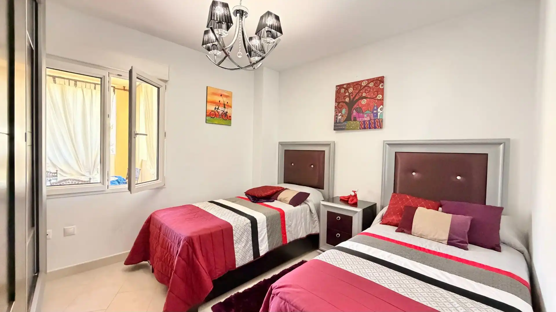 Habitación de Apartamento en venta en Torrevieja con Aire acondicionado, Terraza y Amueblado