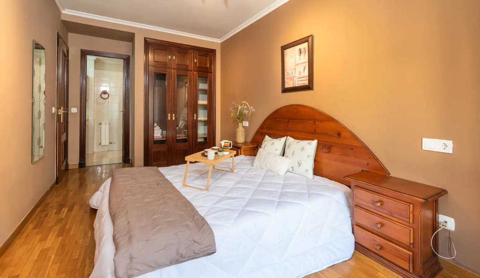 Habitación de Piso en venta en Oviedo  con Calefacción, Parquet y Trastero