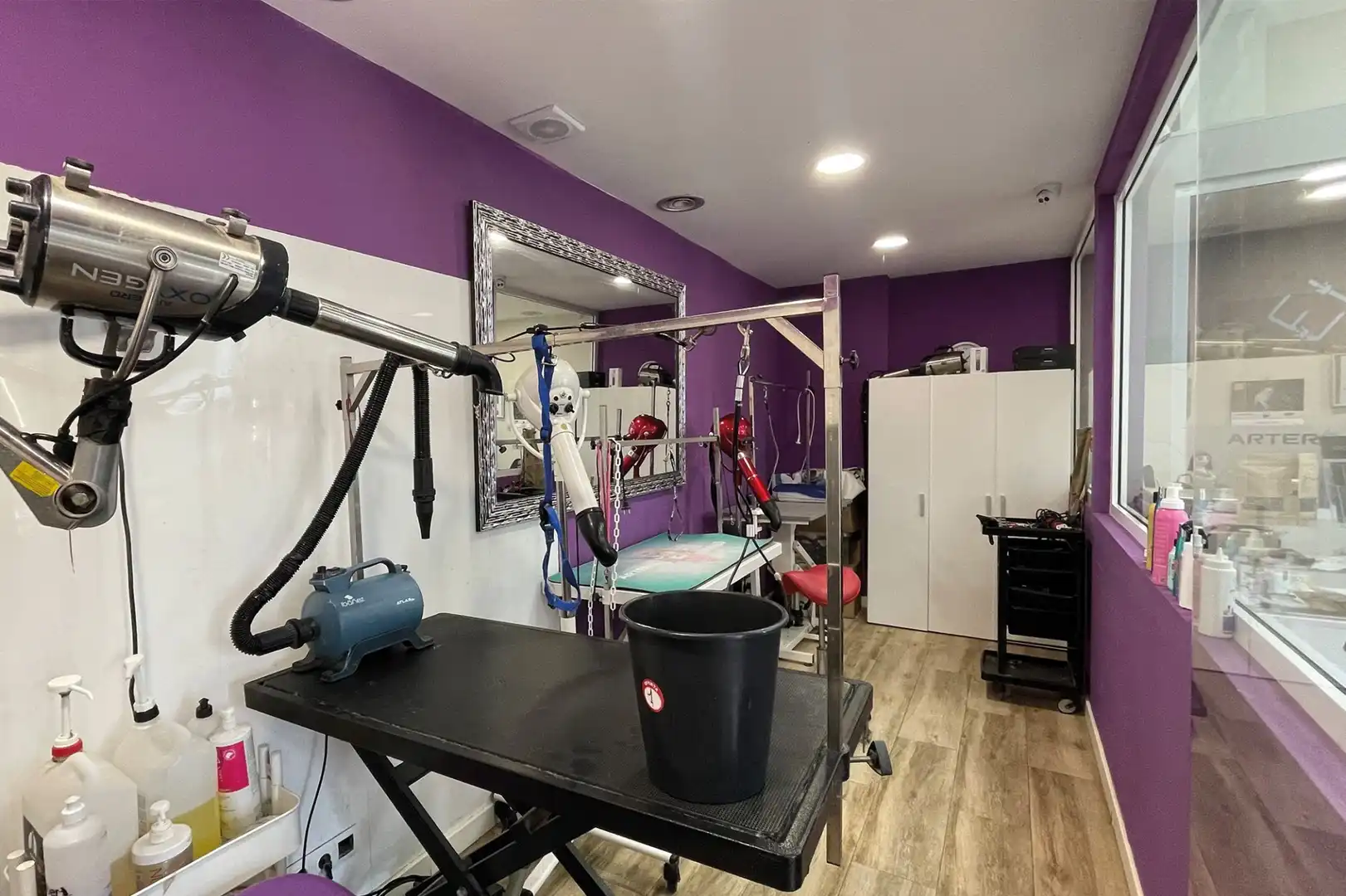 Local en venta en Sant Just Desvern con Aire acondicionado