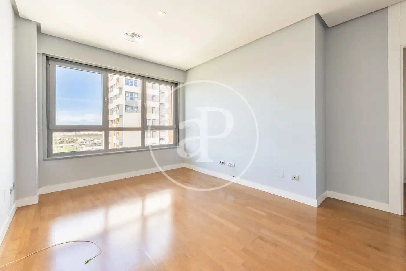Living room of Flat for rent in Madrid  with Air Conditioner, Heating and Private garden