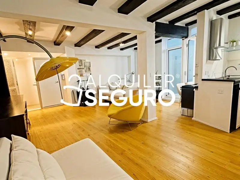 Estudio de alquiler en Requena con Amueblado