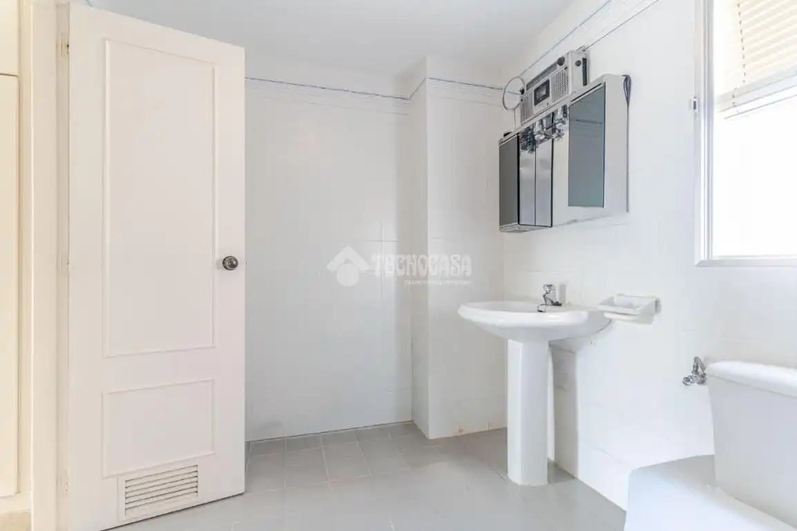 Baño de Casa adosada en venta en Motril con Terraza, Trastero y Balcón