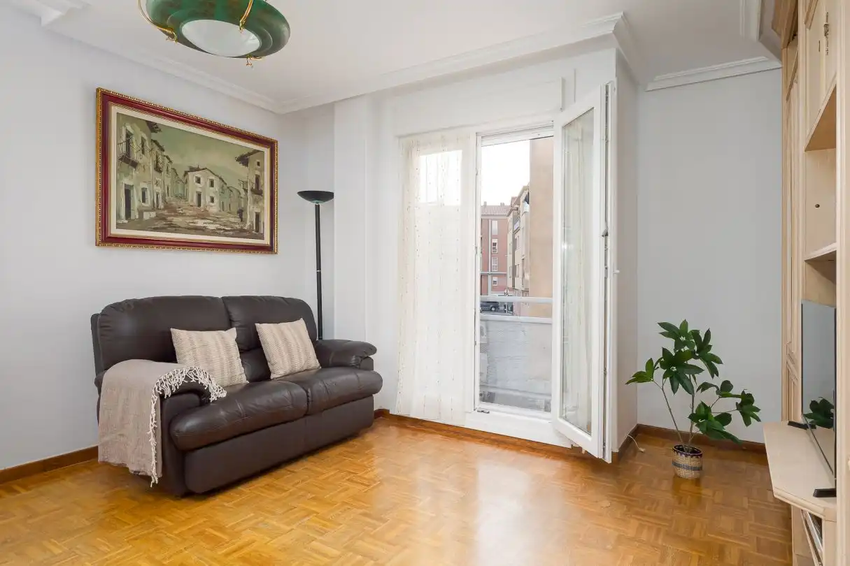 Sala de estar de Piso en venta en Donostia - San Sebastián  con Calefacción y Trastero