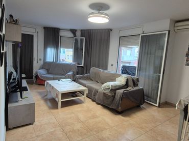 Appartamento con balcone in vendita a Carrer de Barcelona 19