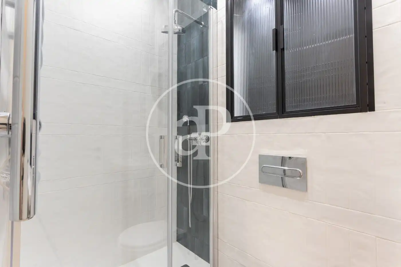 Baño de Piso en venta en Barcelona con Aire acondicionado, Calefacción y Balcón