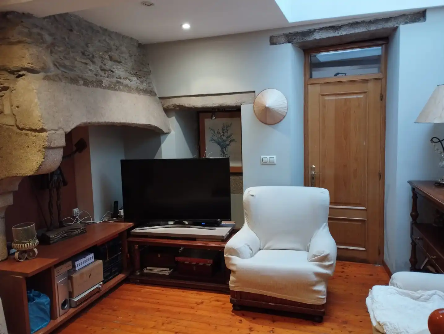 Sala de estar de Casa adosada en venta en Santiago de Compostela  con Calefacción y Terraza