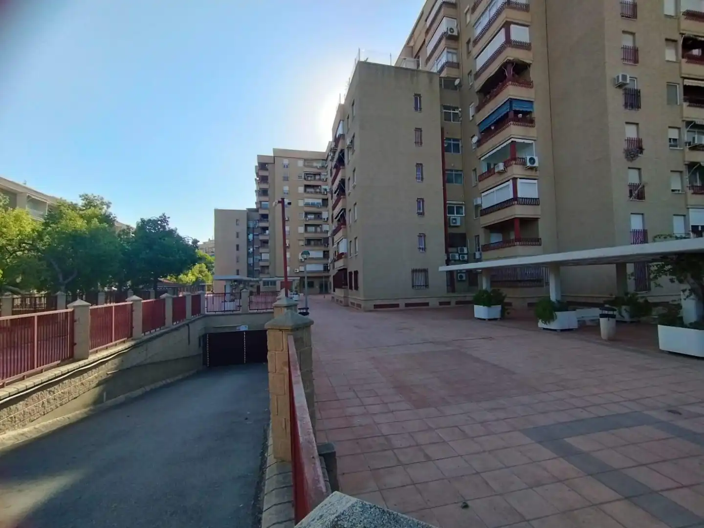 Außenansicht von Wohnung zur Miete in Murcia mit Klimaanlage, Privatgarten und Terrasse