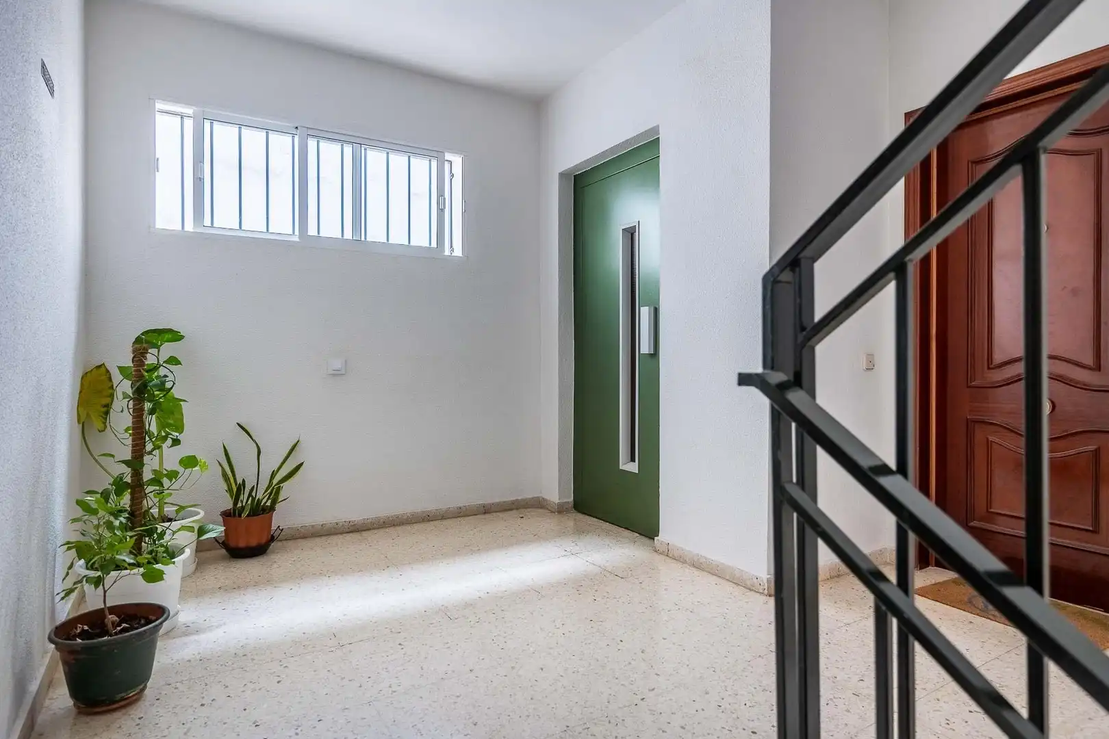 Flat for sale in Dos Hermanas  with Air Conditioner, Terrace and Furnished