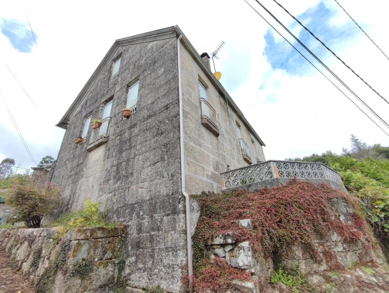 Vista exterior de Casa o xalet en venda en Pazos de Borbén amb Calefacció, Jardí privat i Terrassa
